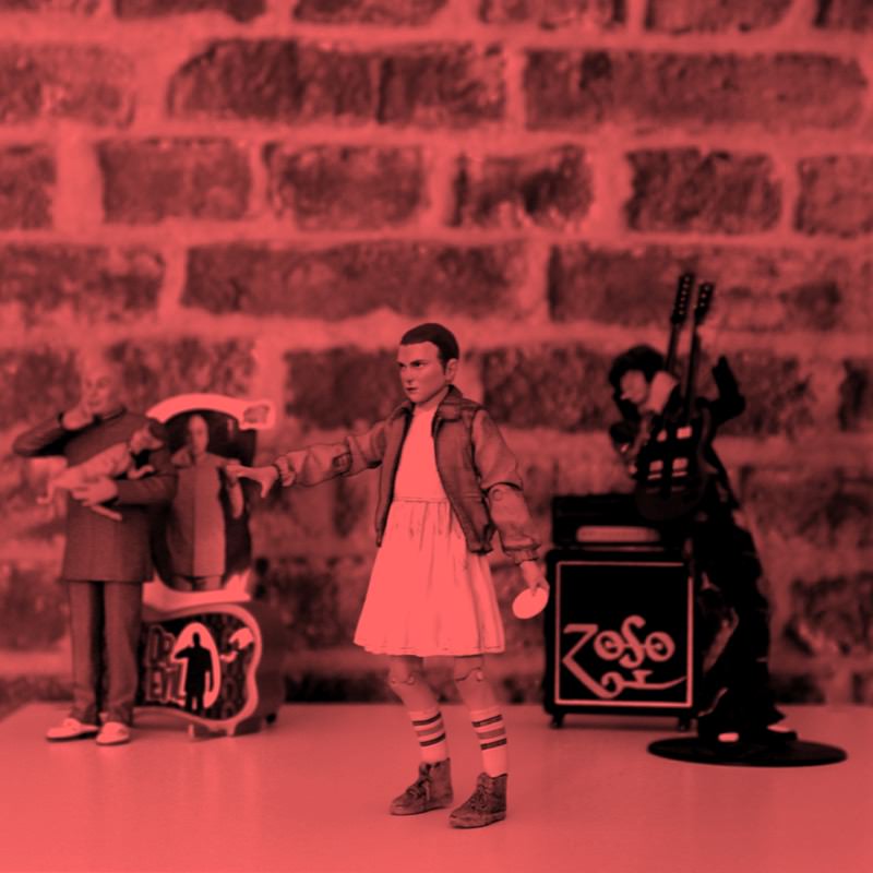 n2 Studio – Action Figures